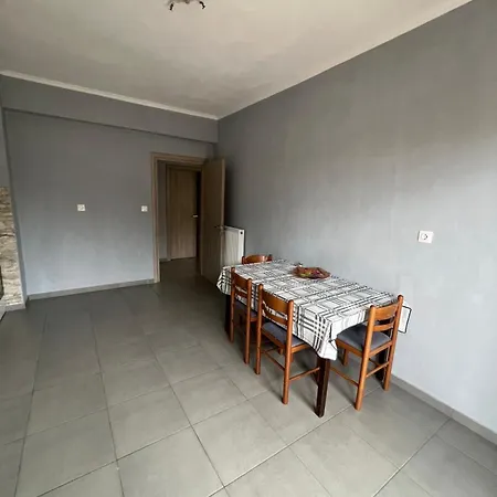 Nikos Villa *