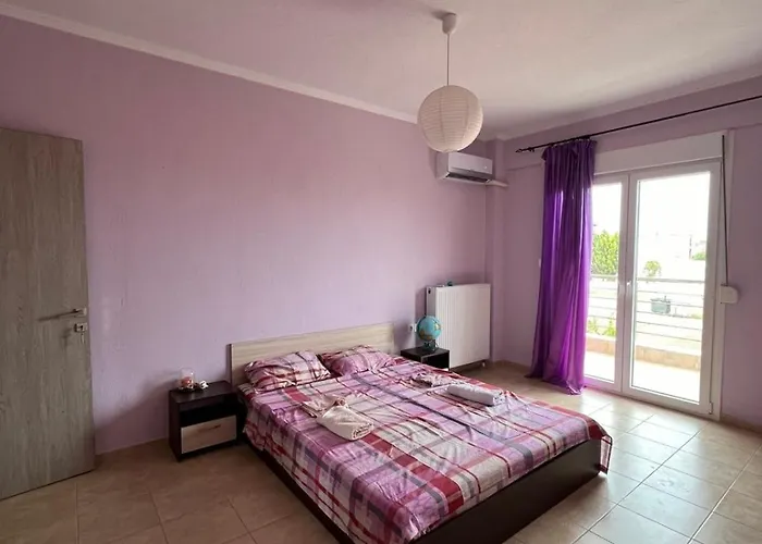 Sunshine Summer House *